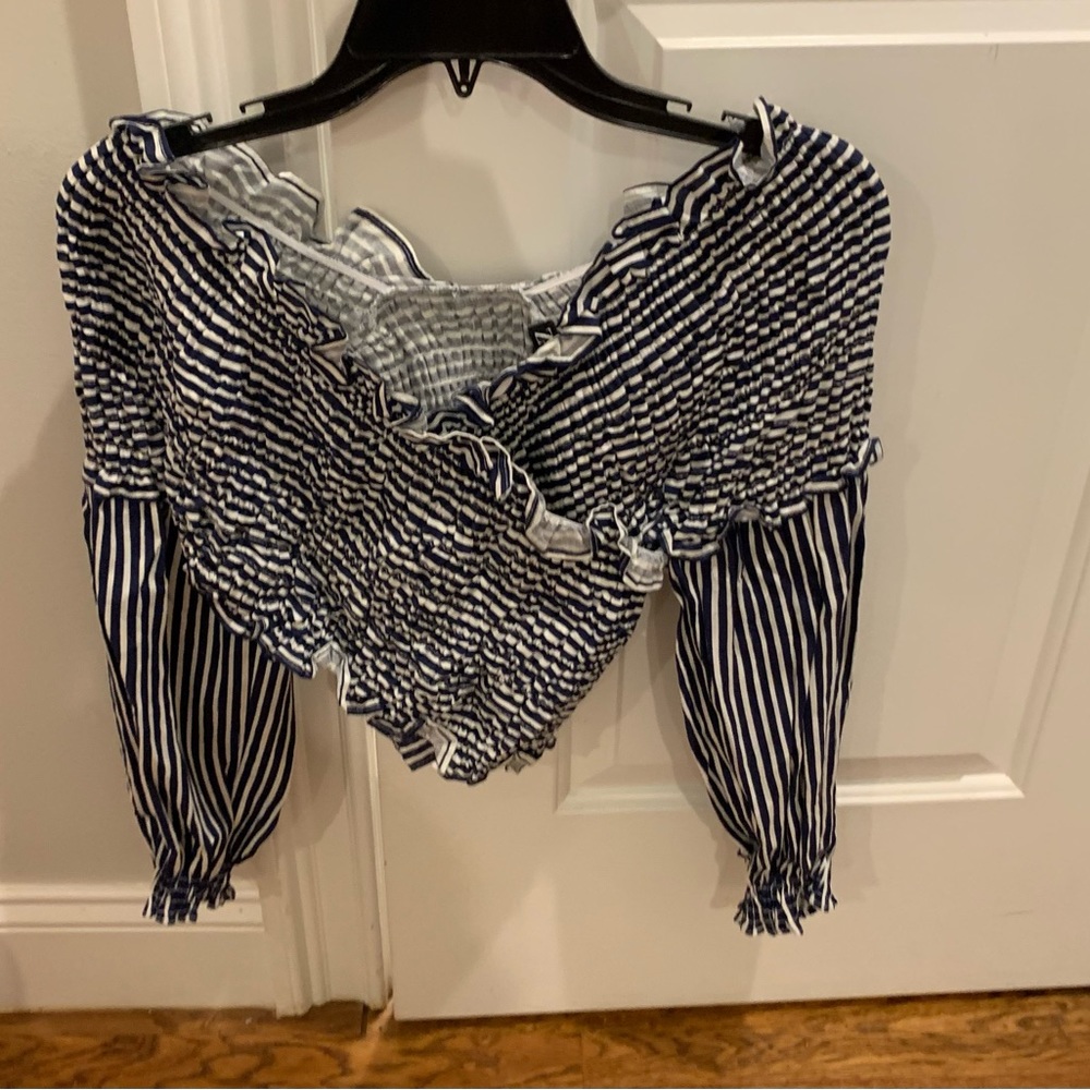 NWT ZARA crop blouse.  Sz Medium. This is gorgeous. Tags on - Picture 5 of 16